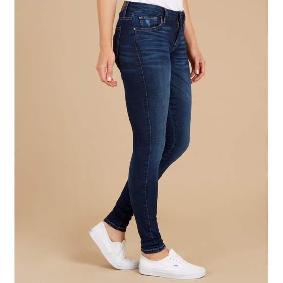 nudie stretch